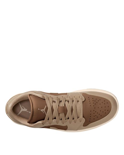 Nike Brown Low-Top Trainers
