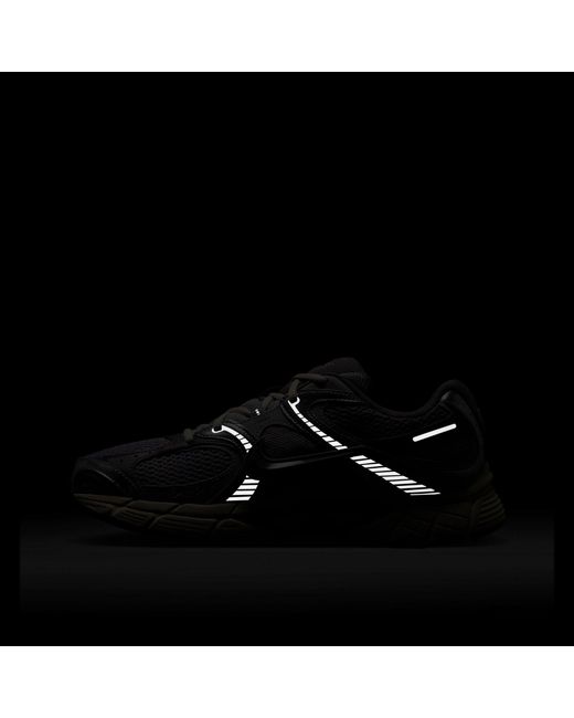 Nike Gray V5 Rnr Shoes for men