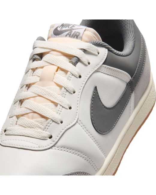 Nike White Low-Top Trainers for men