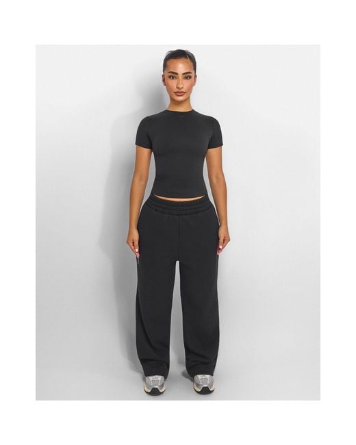 Mars the Label Black Sculpt Short Sleeve Top