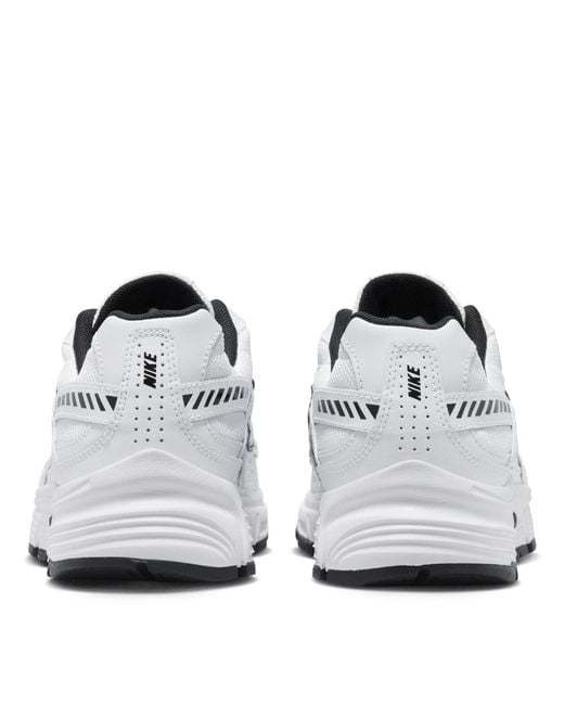 Nike White Initiator Running Shoe