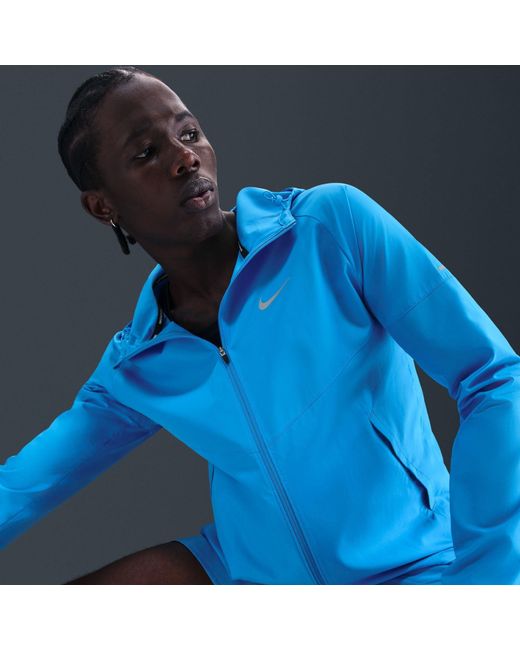 Nike Blue Miler Repel Running Jacket for men