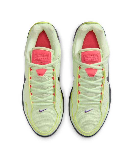 Nike Green Basketball Trainers for men