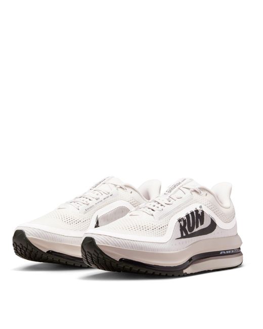 Nike White Pegasus Premium 41S Running Shoes for men