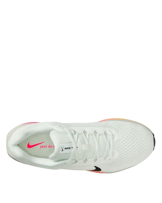 Nike White Winflo 11 Road Running Shoes for men