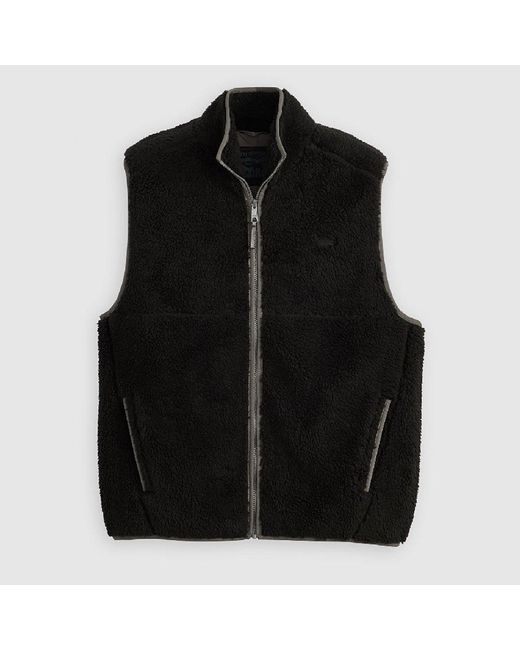 Levi's Black Summit Sharp Gilet for men