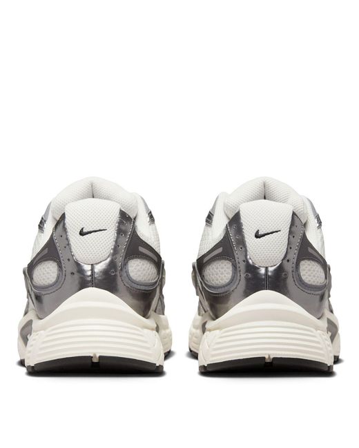 Nike Gray V5 Rnr Shoes for men