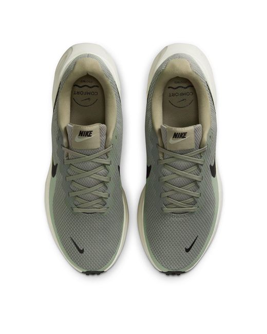 Nike Green Revolution 8 Road Running Shoes for men
