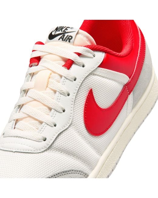 Nike Red Low-Top Trainers for men