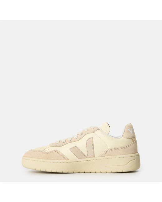 Veja Natural Bastle Leather Court Trainers