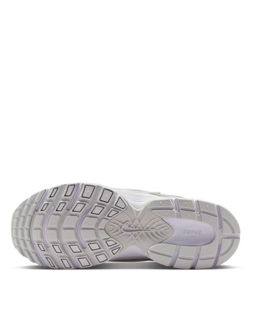 Nike White V5 Runner