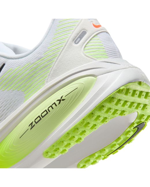 Nike Green Vomero 18 Running Shoes for men