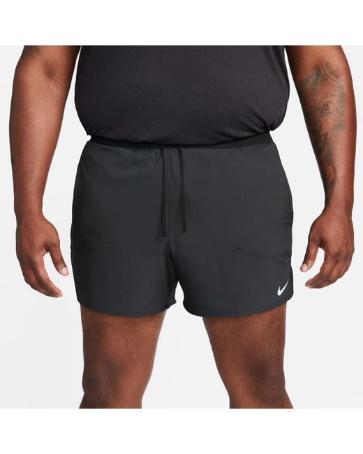 Nike Blue Stride 5In Performance Shorts for men