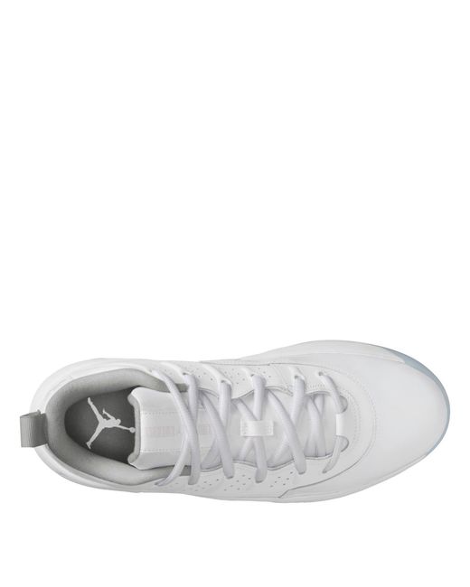 Nike White Aj Max Aura 7 Shoes for men
