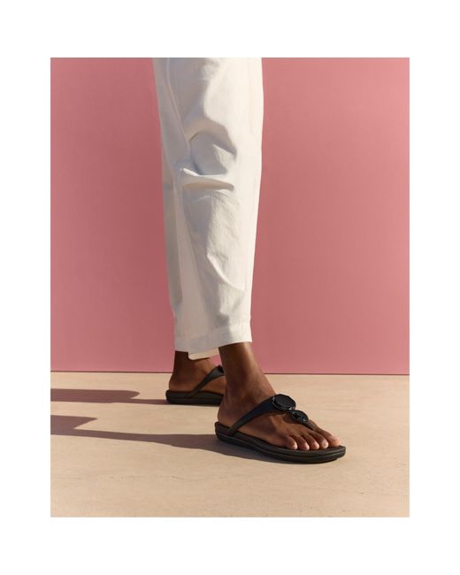 Fitflop Black Solay Glossy-Disc Toe-Post Sandals