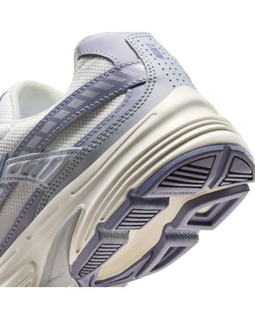Nike White Initiator Running Shoe
