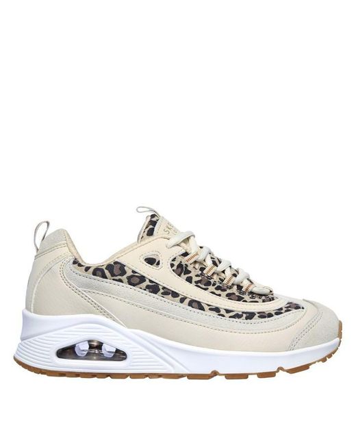 Skechers hot sale cream shoes