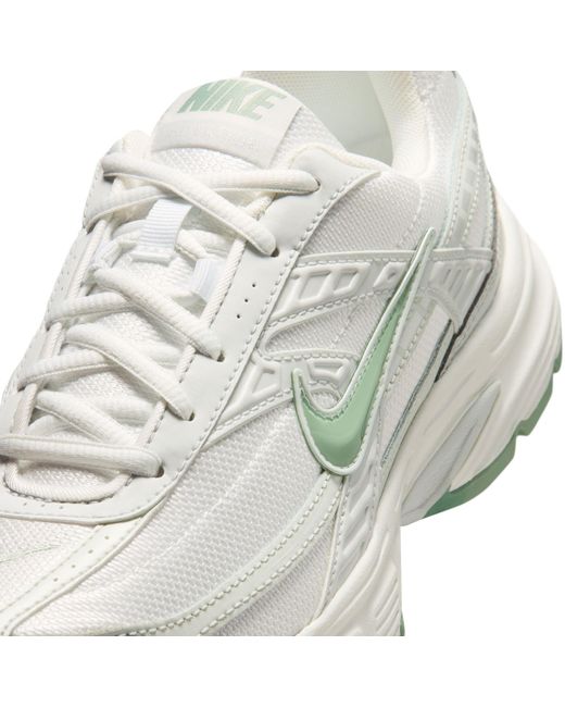 Nike White Initiator Running Shoe