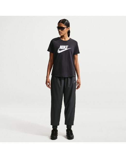 Nike Black Sportswear Essentials Logo T-Shirt