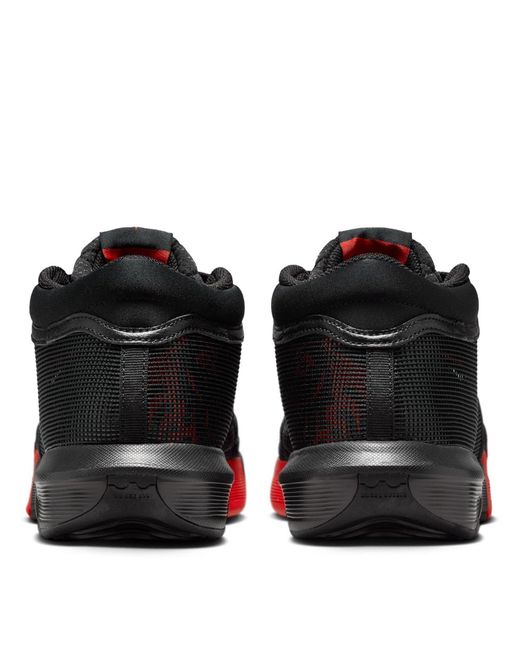 Nike Black Lebron Witness 8 Basketball Shoes for men