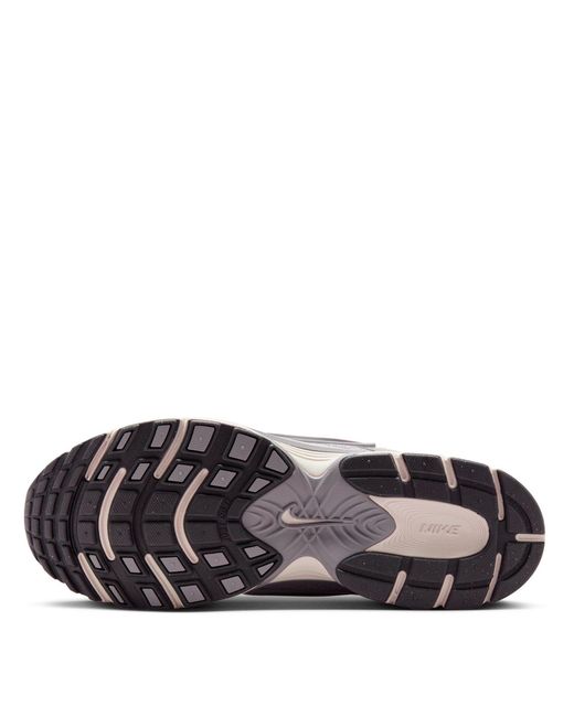 Nike Gray V5 Rnr Shoes for men