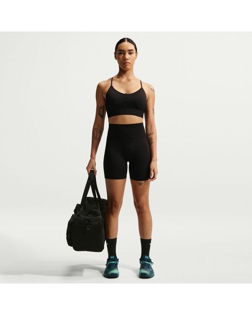 Nike Black Pro Seamless Light-Support Padded Sports Bra
