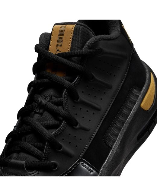 Nike Black Aj Max Aura 7 Shoes for men