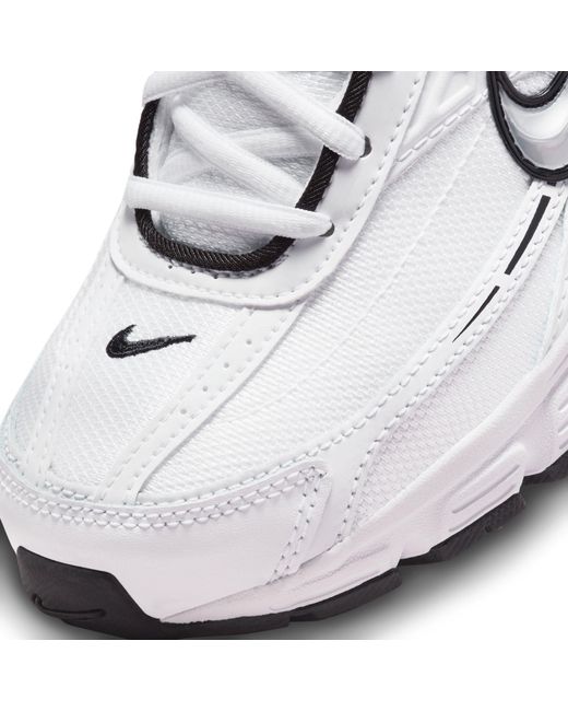 Nike White Initiator Running Shoe