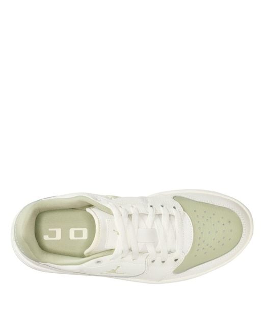Nike White Low-Top Trainers