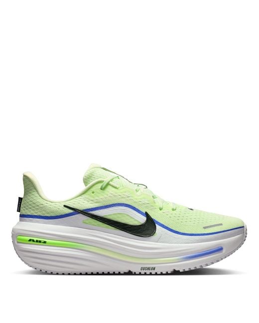 Nike Green Winflo 12 Running Shoes for men