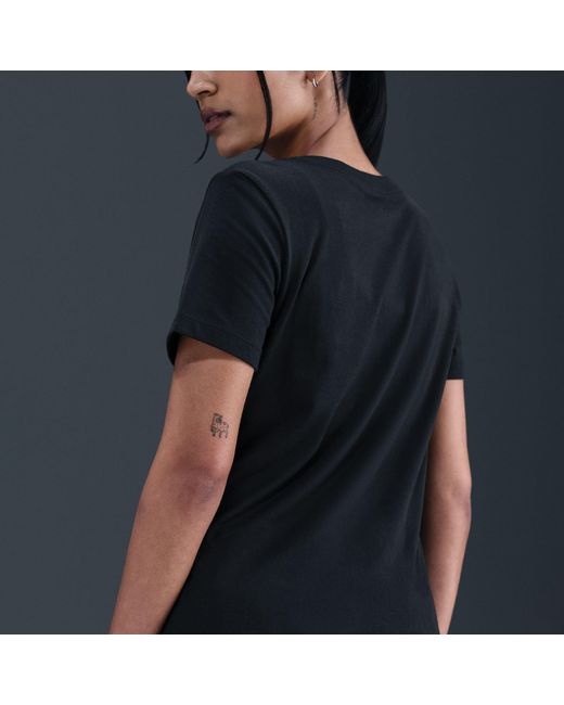 Nike Black Club V T-Shirt