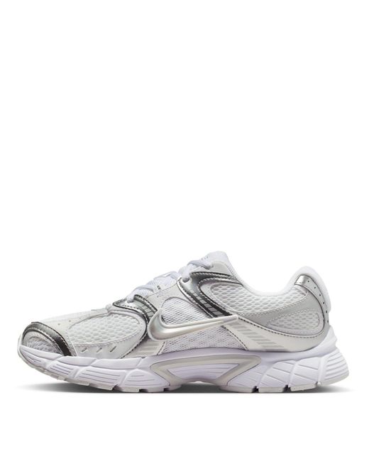 Nike White V5 Runner
