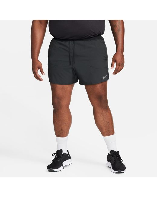 Nike Blue Stride 5In Performance Shorts for men