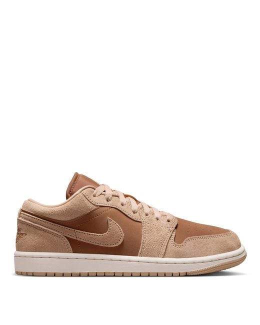 Nike Brown Low-Top Trainers