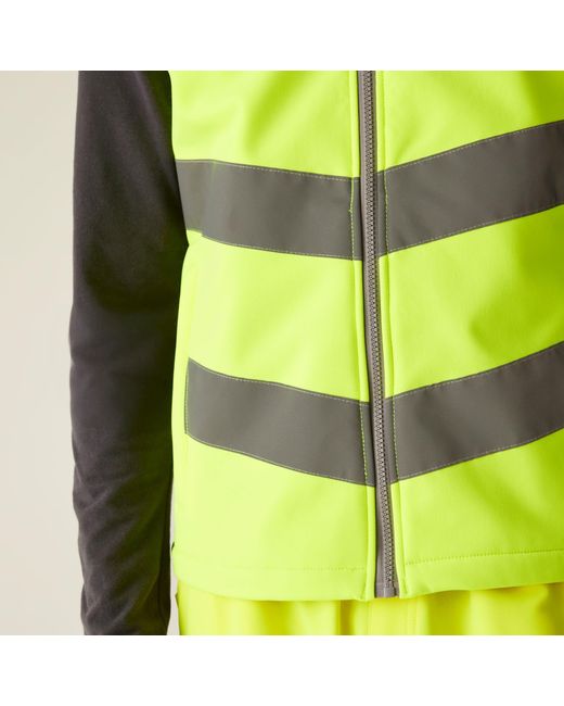 Regatta Green Hi-Vis Pro Contract Ablaze Softshell Bodywar for men