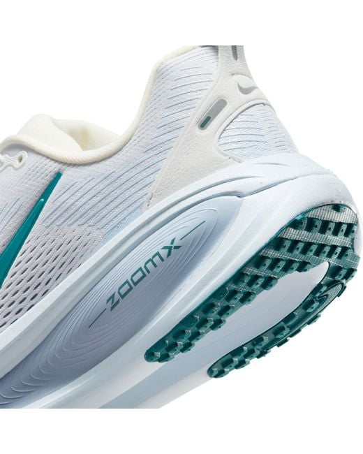 Nike Blue Vomero 18 Road Running Shoes