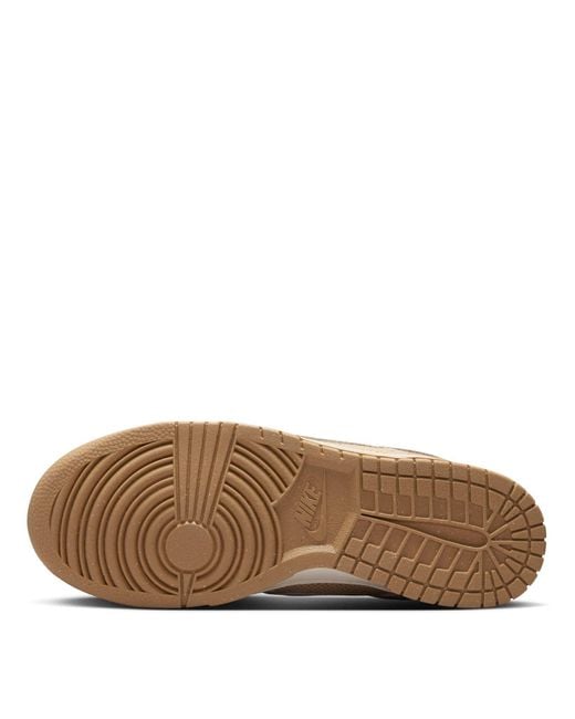 Nike Brown Dunk Low Trainers