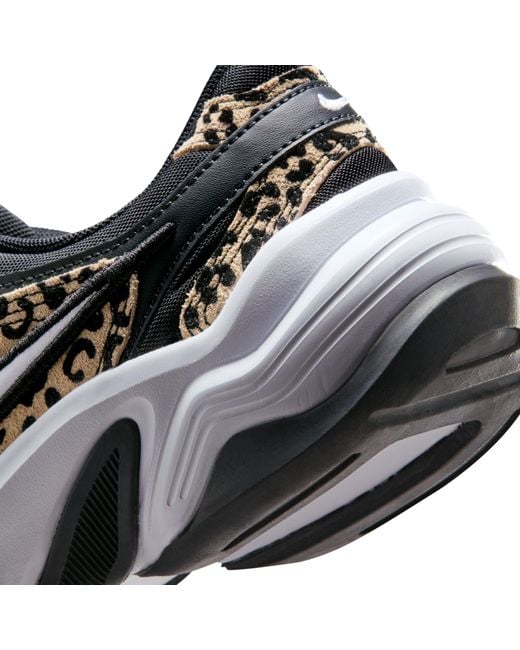 Nike Black Al8