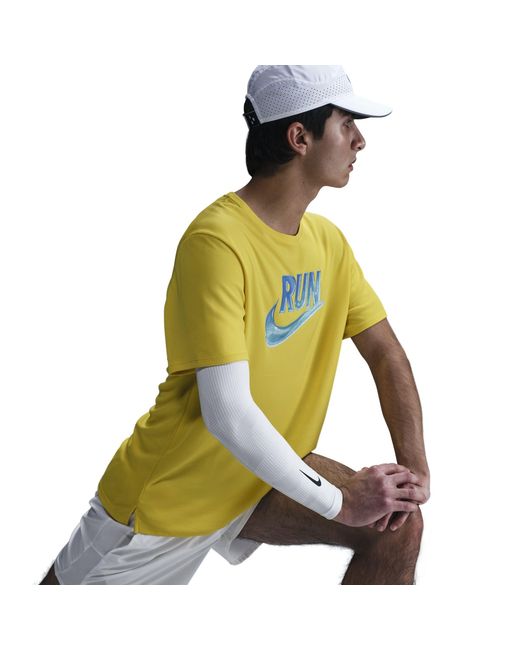 Nike Green Short Sleeve Performance Running Top for men