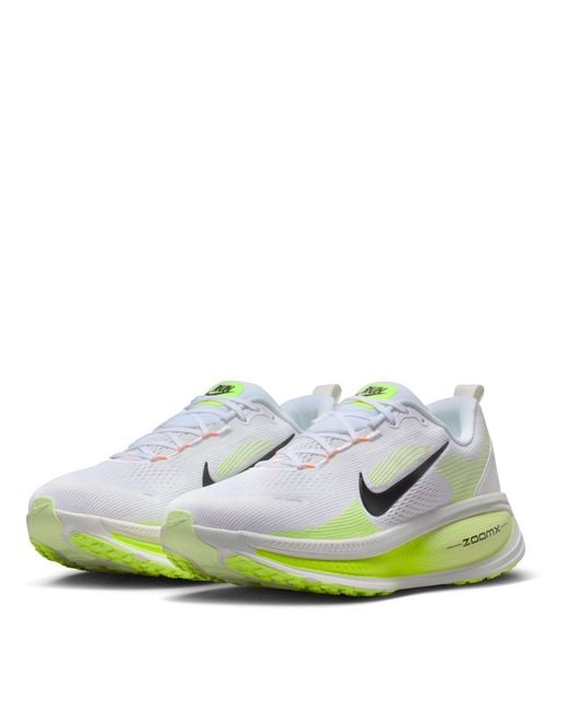 Nike Green Vomero 18 Running Shoes for men