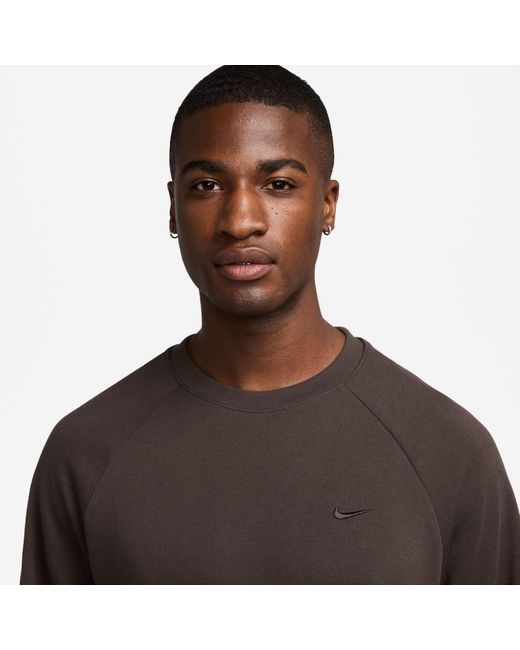 Nike Brown Primary Uv Long Sleeve Performance T-Shirt for men