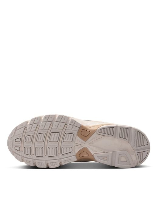 Nike White Initiator Running Shoe