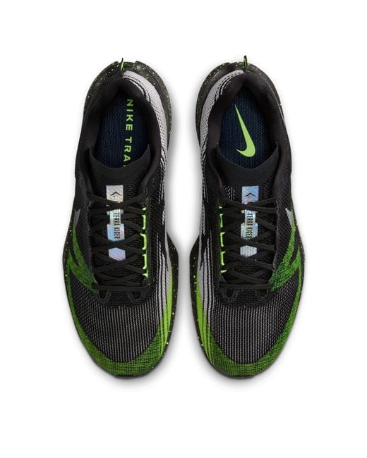 Nike Green Kiger 10 Trail Running Shoes for men