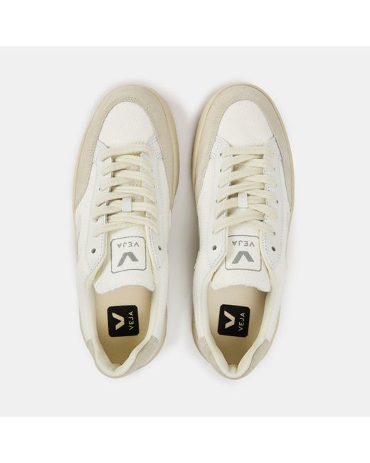Veja White Court Trainers