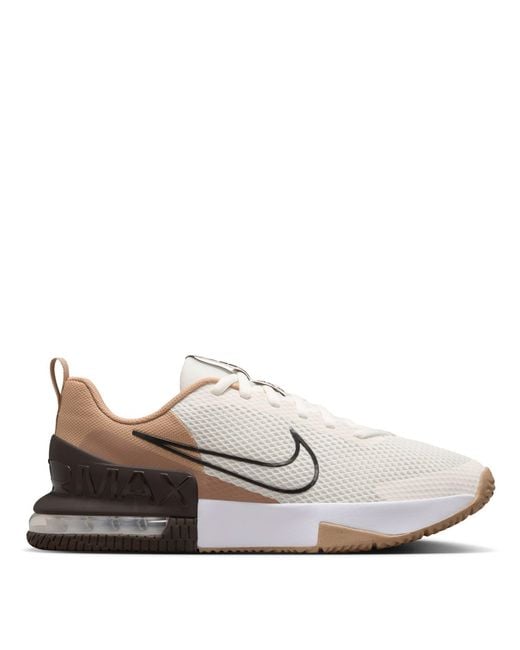 Nike White Air Max Alpha Trainer 6 Workout Shoes for men