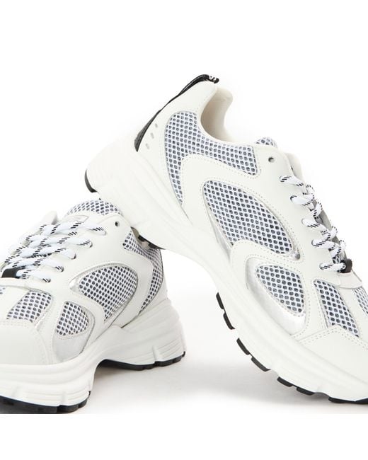 Steve Madden White Plaja