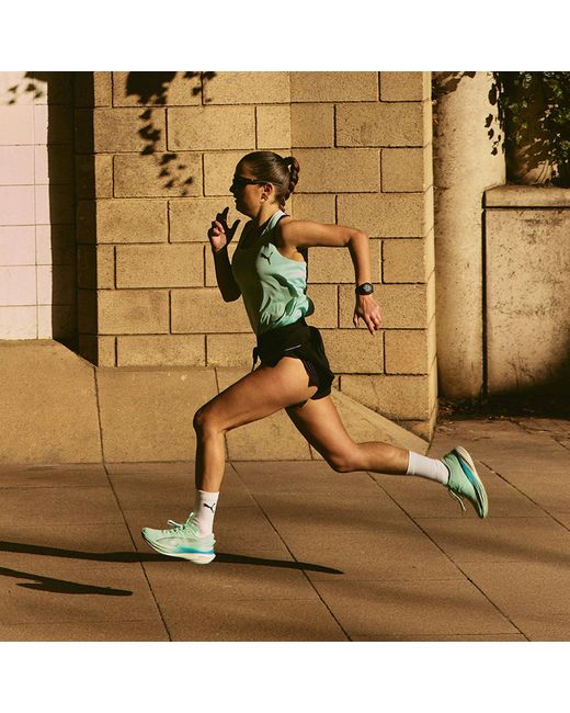 PUMA Green Deviate Nitro 3 Fade Road Running Shoes