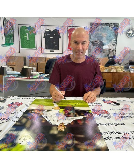 Real Madrid Cf Green Zinedine Zidane Signed Real Madrid Photo