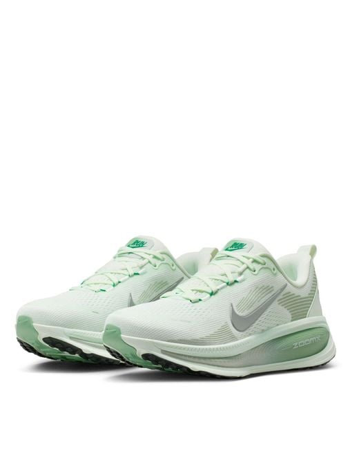 Nike Green Vomero 18 Road Running Shoes