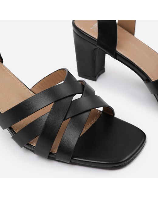 Where's That From Blackpu Caity Wide-Fit Triple Link-Chain Detail Sa